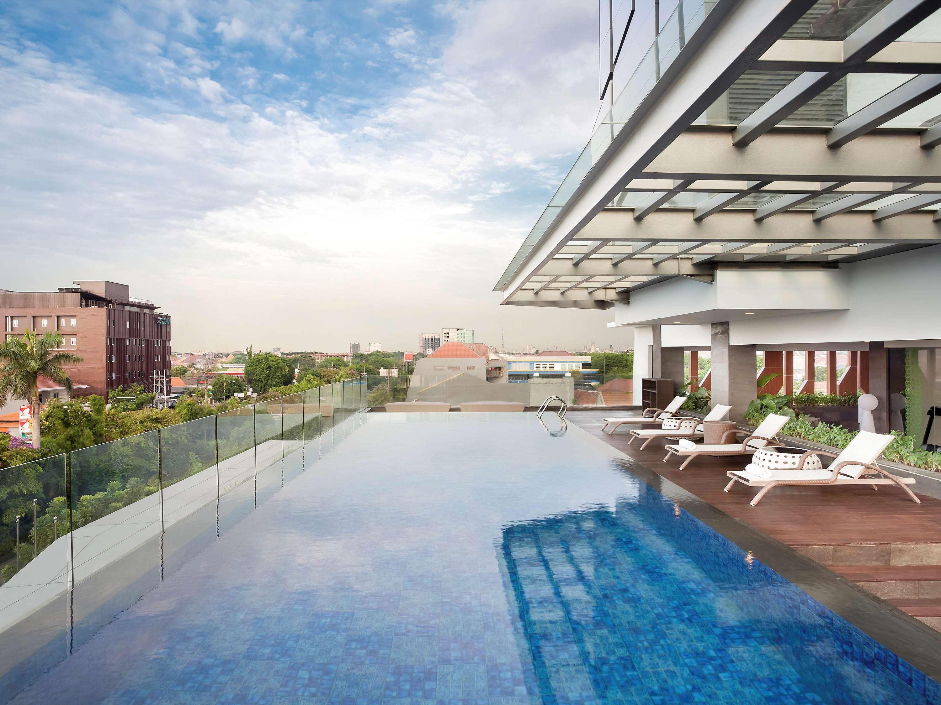 The Southern Hotel Surabaya Formerly Ibis Styles Surabaya Jemursari Luaran gambar