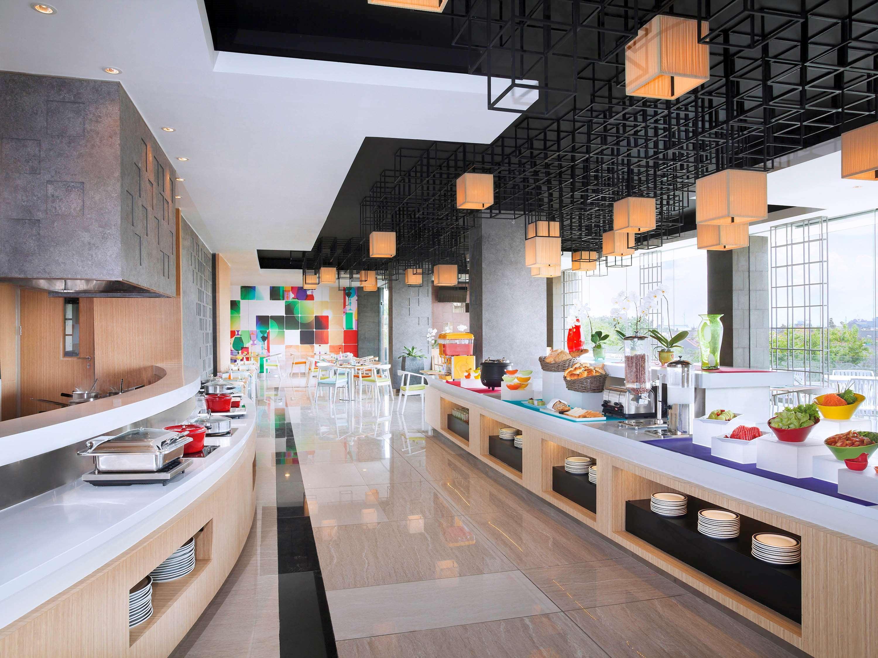The Southern Hotel Surabaya Formerly Ibis Styles Surabaya Jemursari Luaran gambar