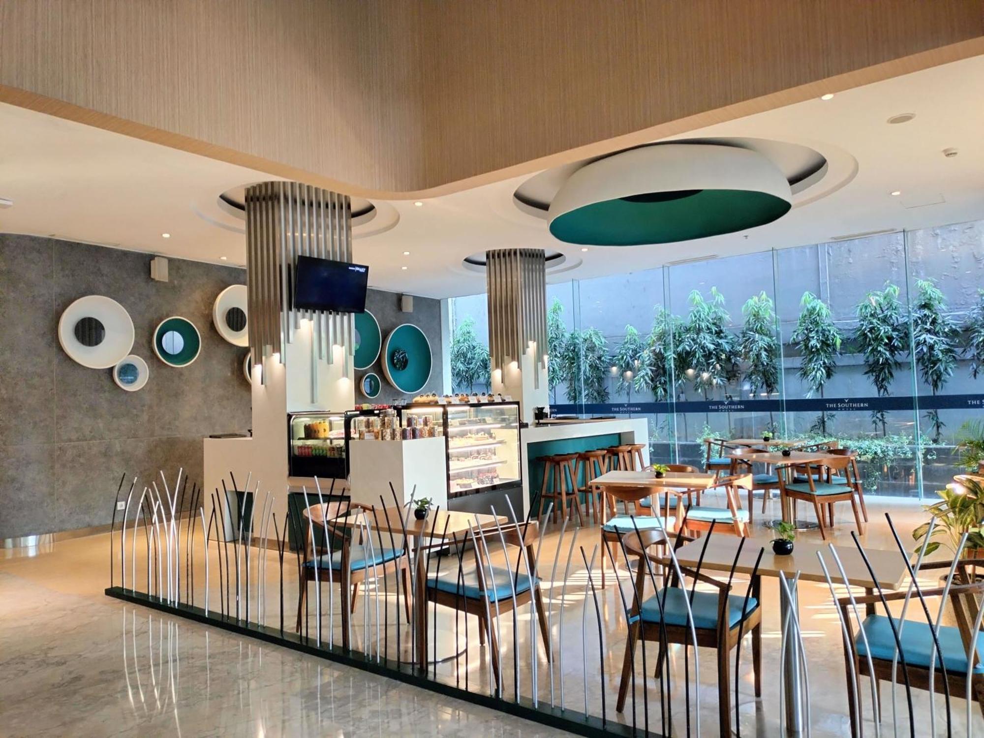 The Southern Hotel Surabaya Formerly Ibis Styles Surabaya Jemursari Luaran gambar